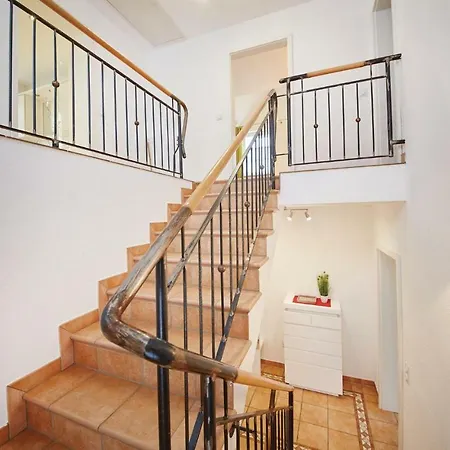 Three-bedroom Holiday In